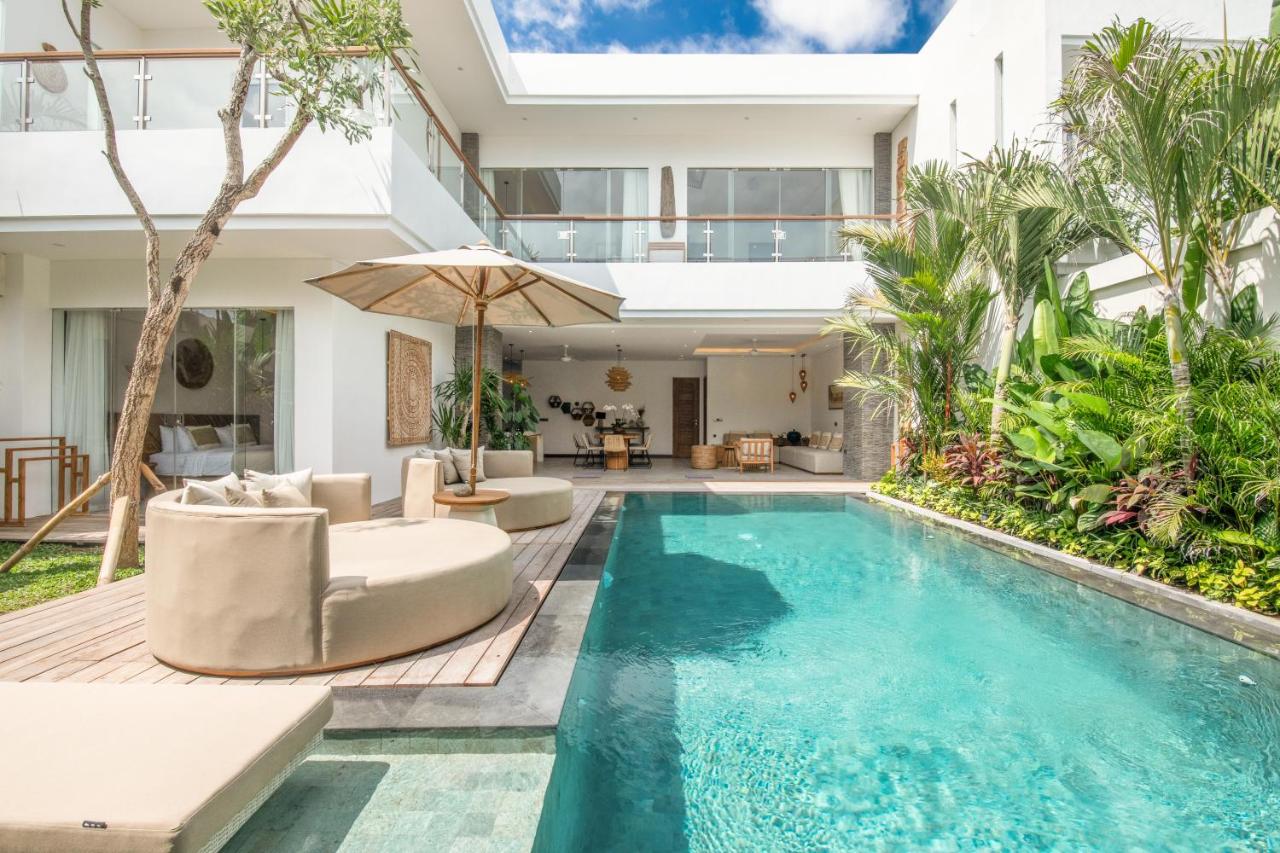 Brand New 4br Villa 400 To Finns Canggu - B&B
