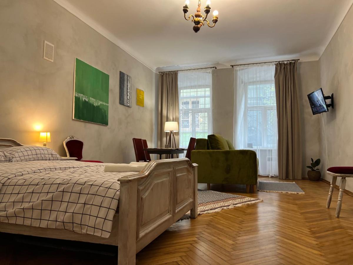 Apartment with City View