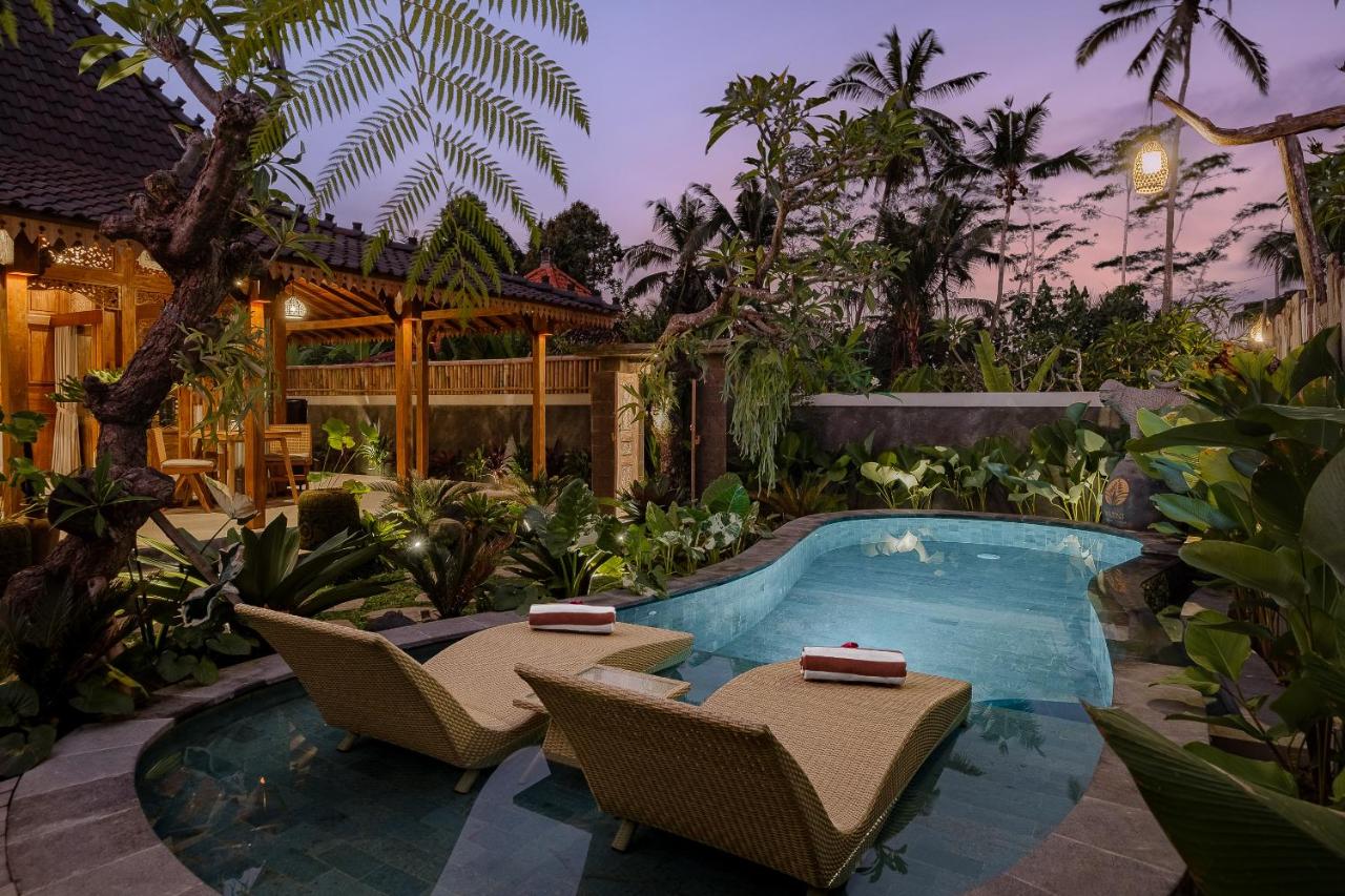 Ratni Ubud Villa - B&B