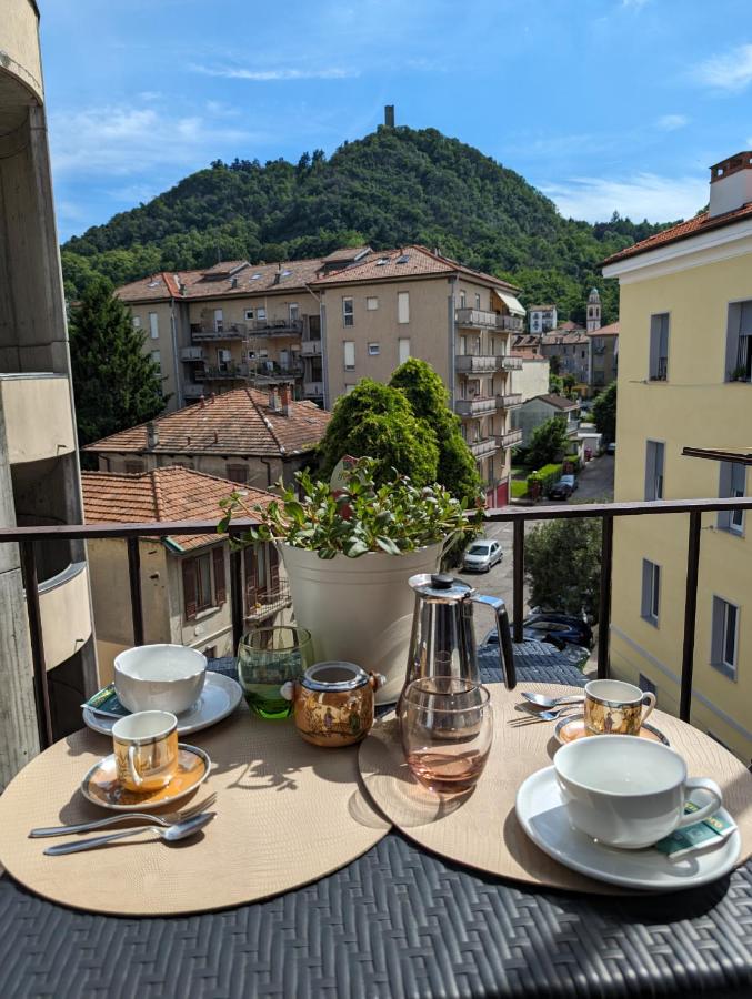 Bright flat just 10 minutes from the city centre - Ferienwohnung