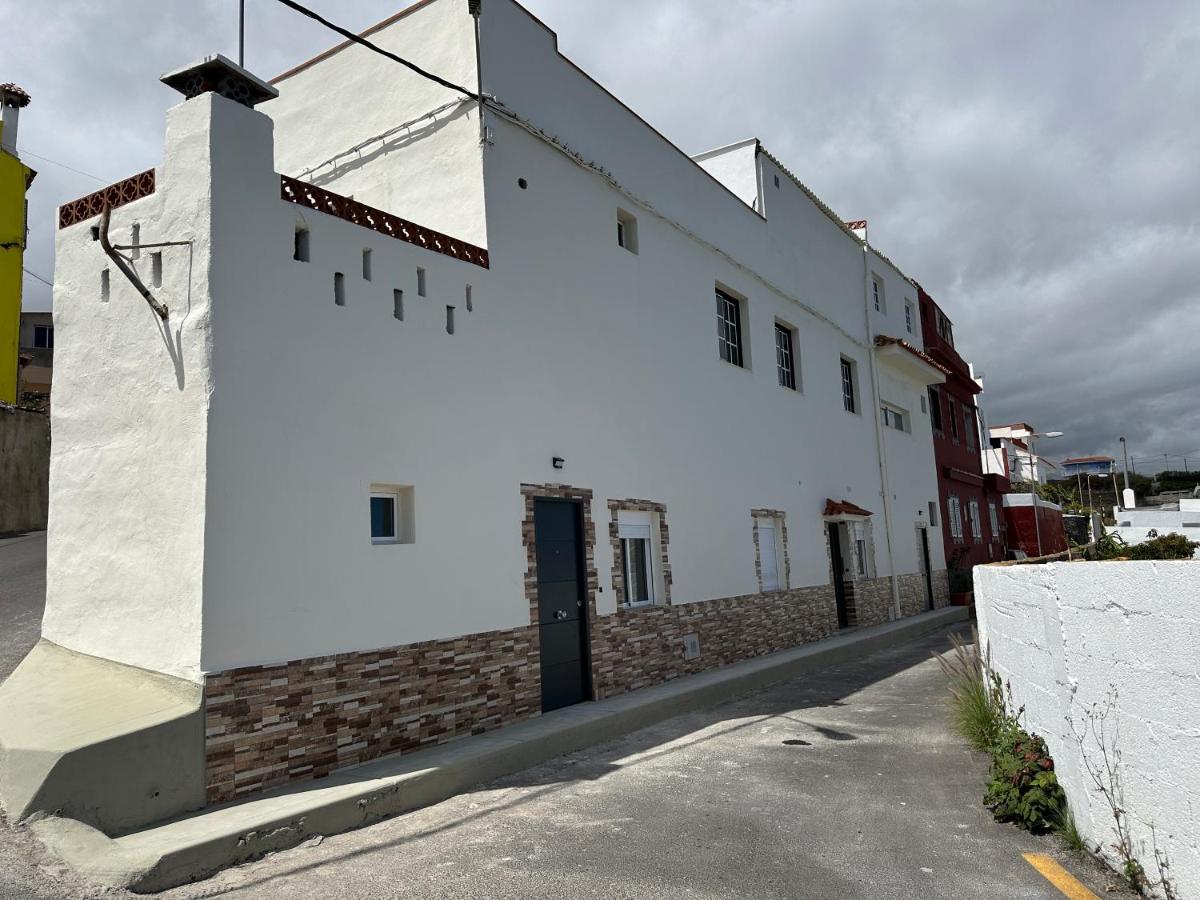 New modern apartment, Scandinavian style, ocean view, huge terrace - B&B