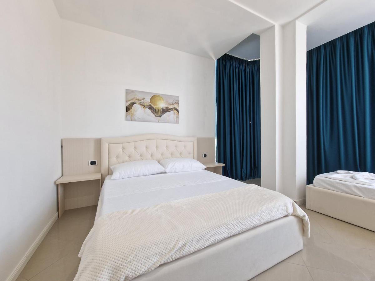 Habitación Triple Básica