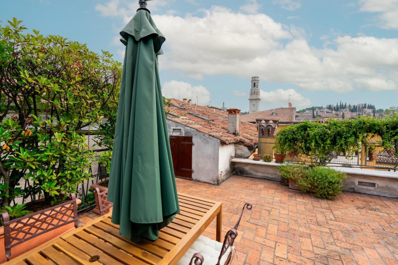 Terrazza Garibaldi by Postcardsfrom - B&B