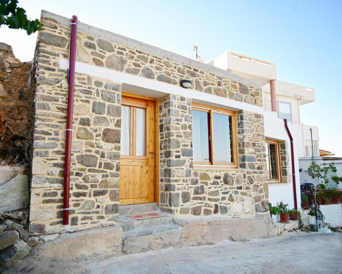 Stone House - Bed and Breakfast