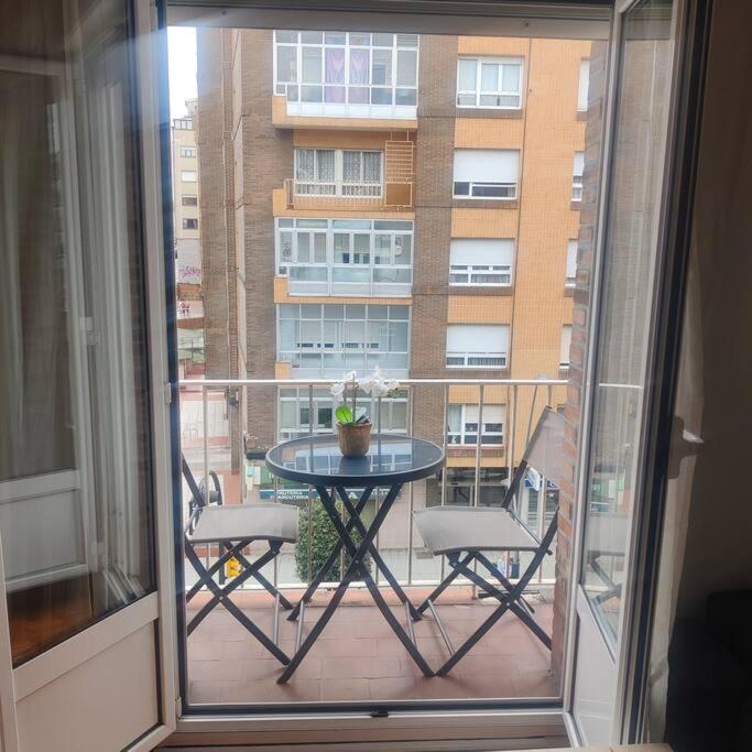 1A135 Comodo Apto 3 dormitorios - B&B Gijón