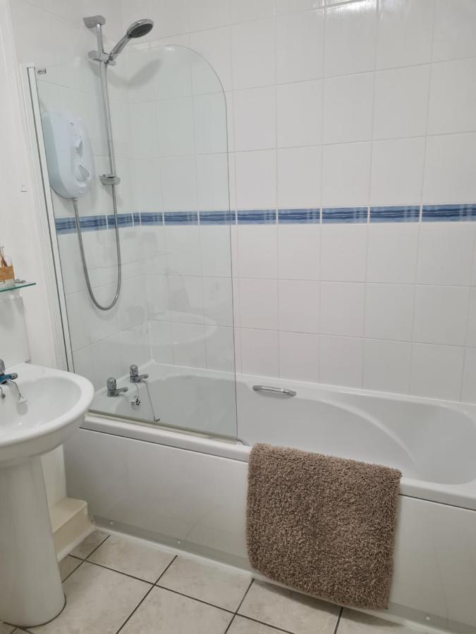 2 bedroom house Admiral Court - B&B Long Sutton