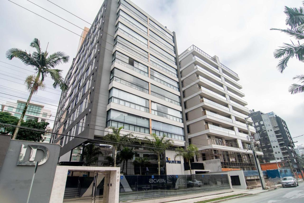 Apt moderno a uma quadra da Praia Brava VT4055 - B&B