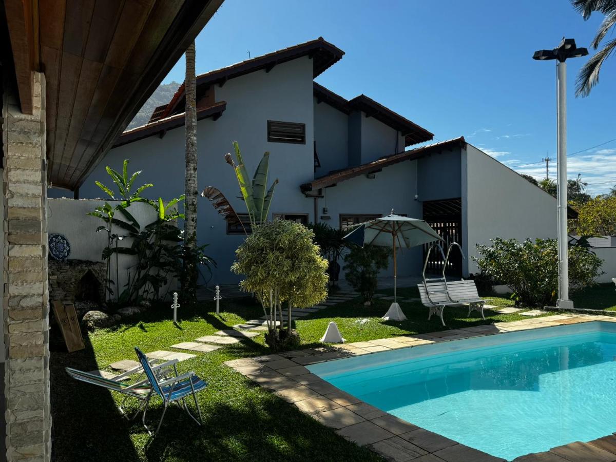 Casa Agradável com piscina - B&B Ubatuba