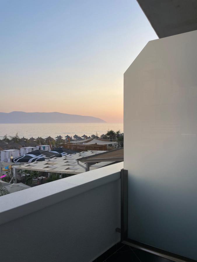 The Blue Pearl Apartments - Bed and Breakfast Vlorë