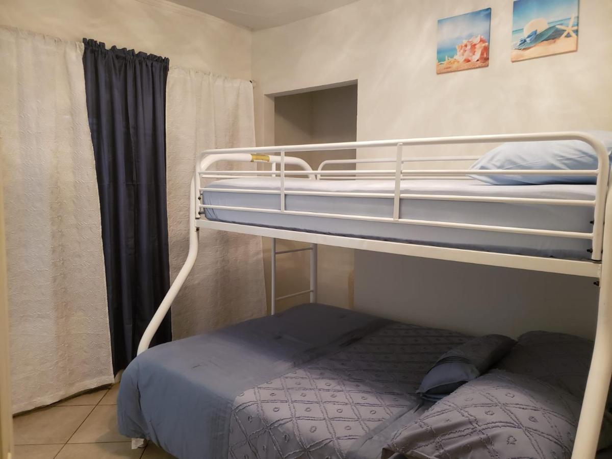 Driepersoonskamer met Eigen Badkamer