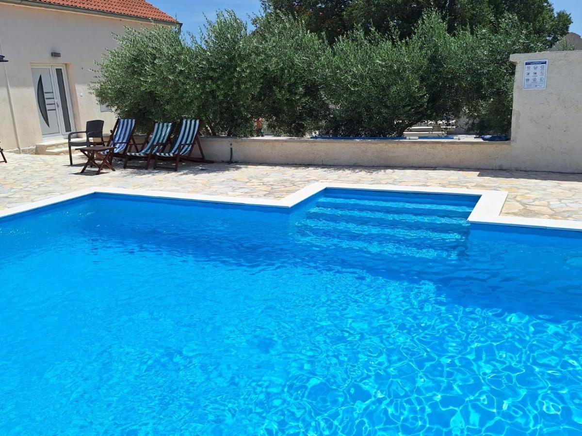 Kuća za odmor Mira - B&B Biograd na Moru