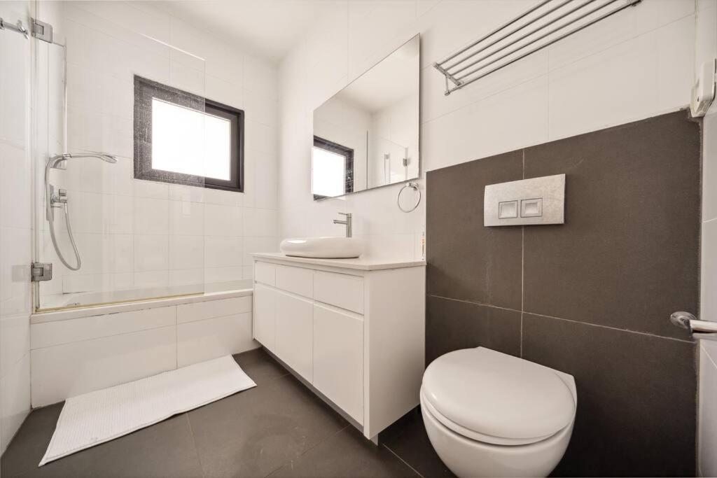 Penthouse near Machne Yehuda with Jacuzzi - Chambres d’hôtes Jérusalem