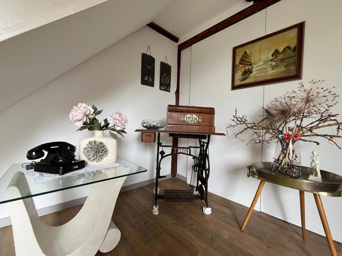 Apartamento con balcón y terraza