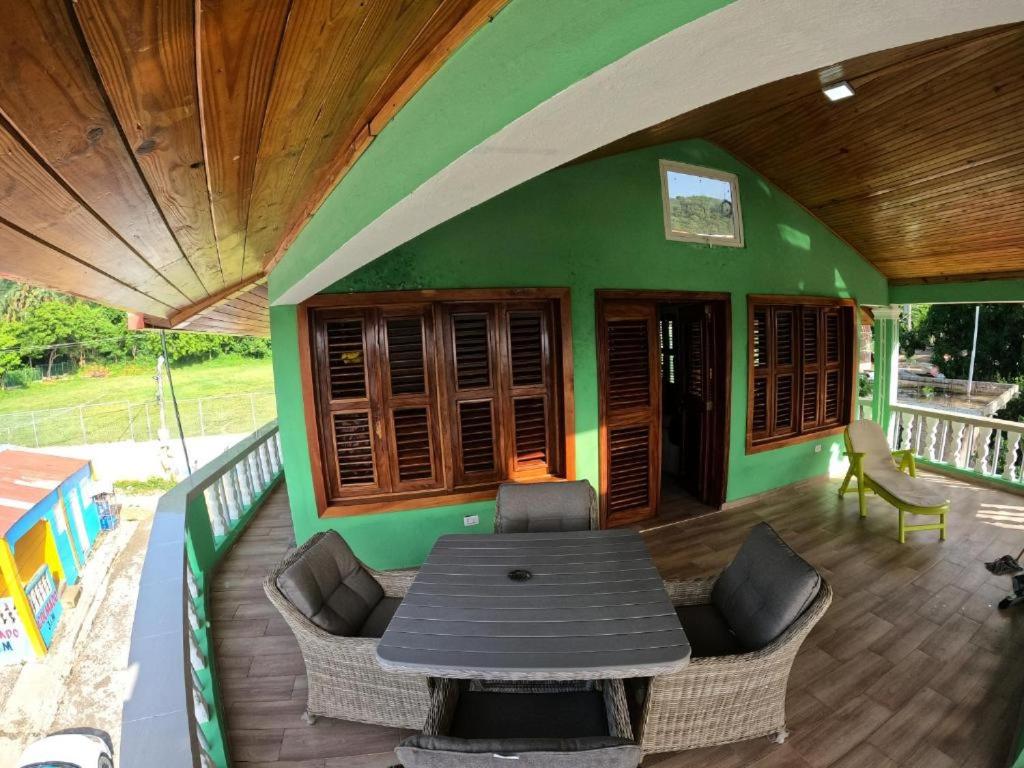 Hospedaje Villa Valencia en Los Patos - Bed and Breakfast