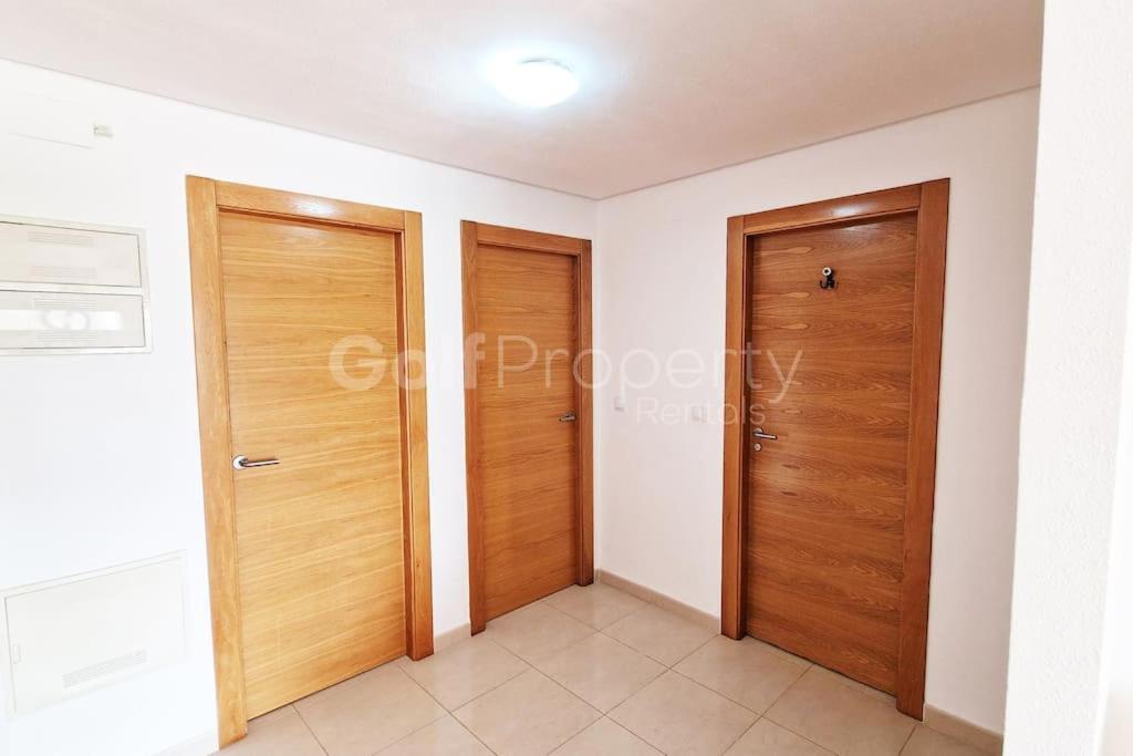 Lovely Ground Floor 2 Bed with Golf Course Views - B&B Sucina