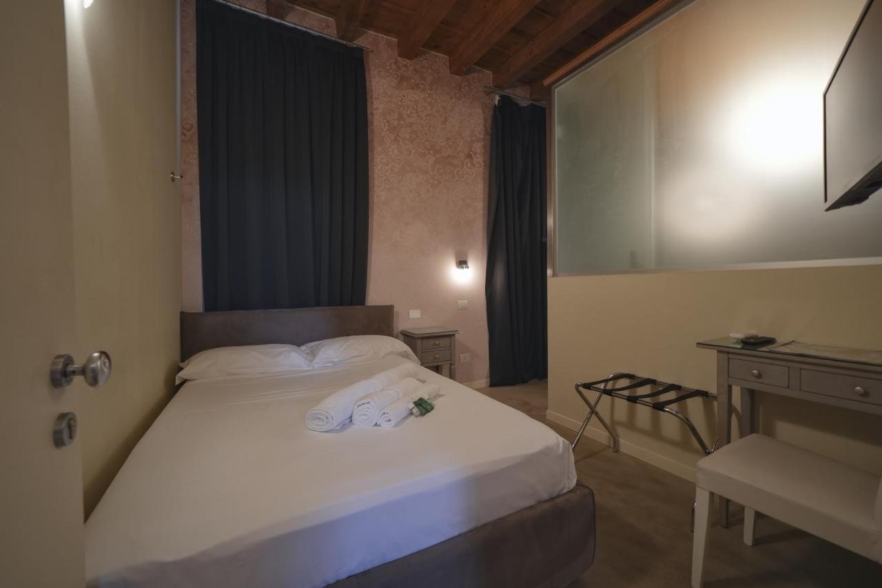 Camera Matrimoniale Piccola