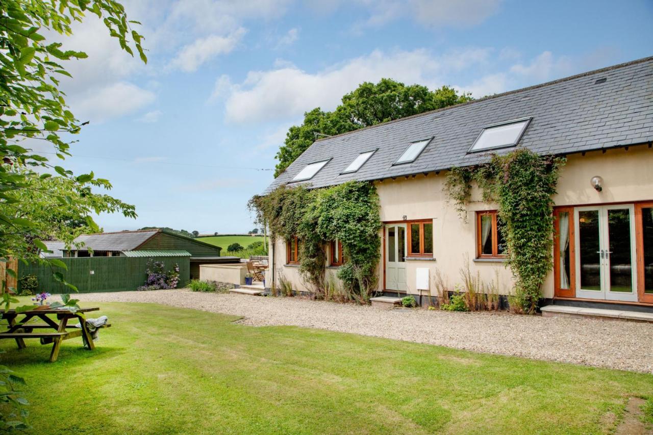Long Meadow Barn - B&B