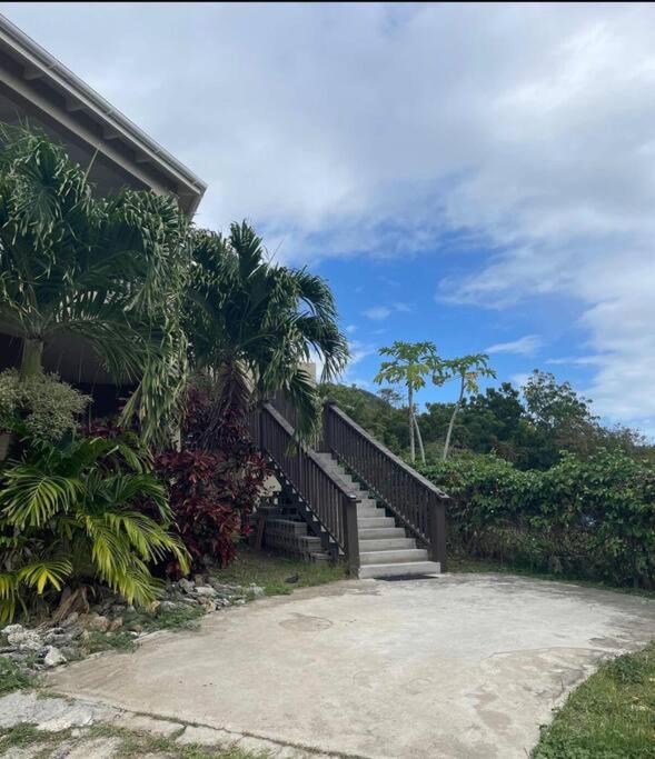 Falmouth Sea View Loft - B&B