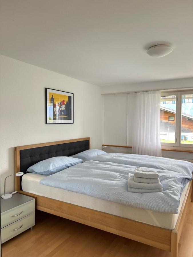 Appartement met 1 slaapkamer, balkon en uitzicht op de bergen.