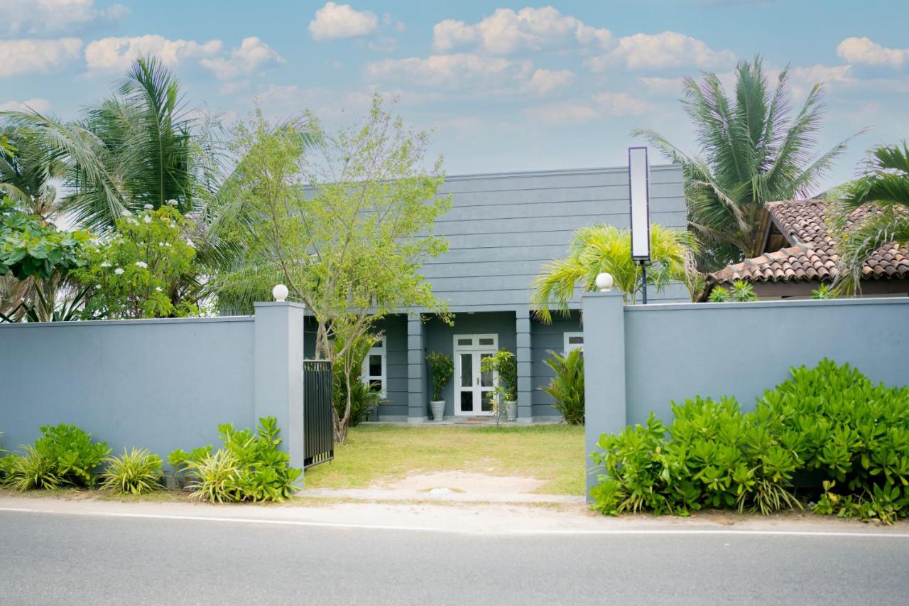 Silver Sands Beach - B&B