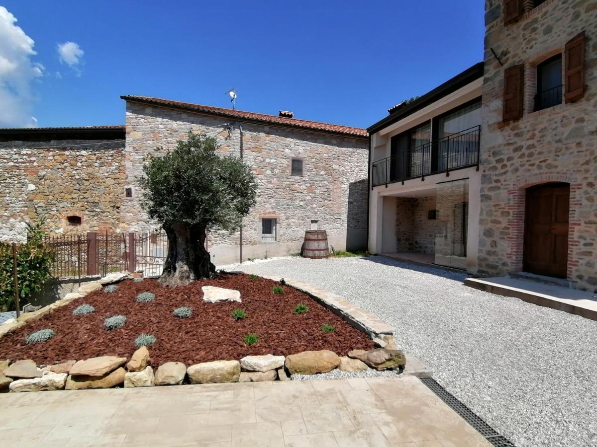 Appartamento con 2 Camere da Letto