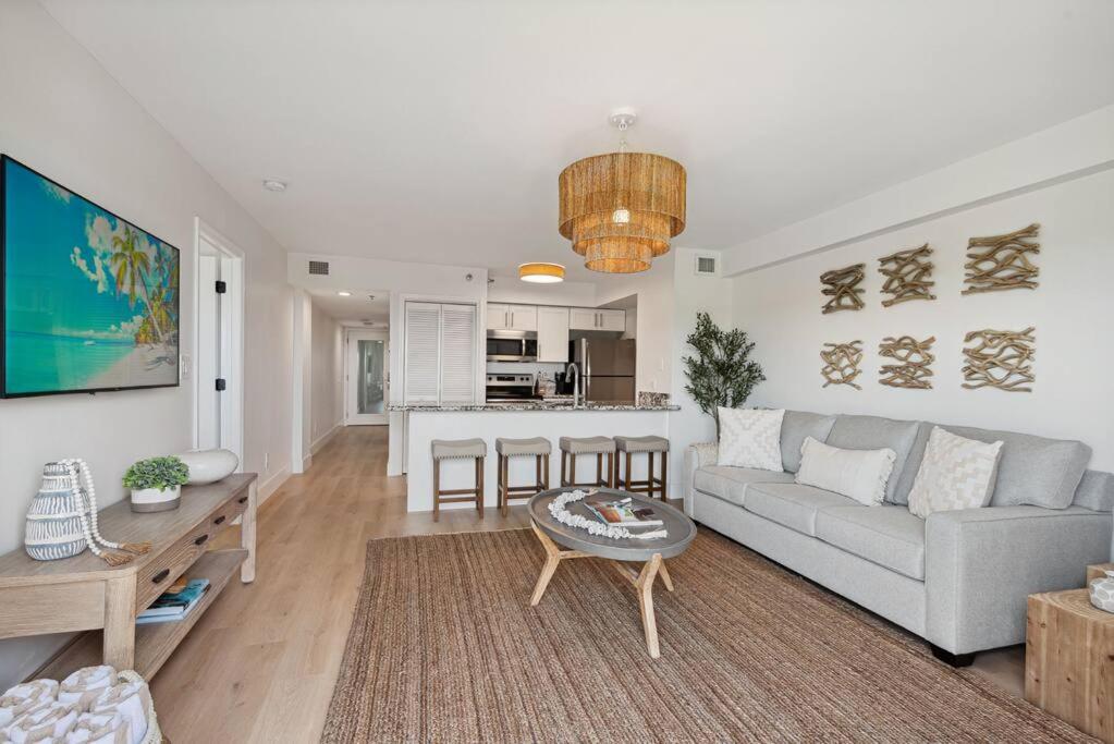 Ocean Pointe 2309 - B&B