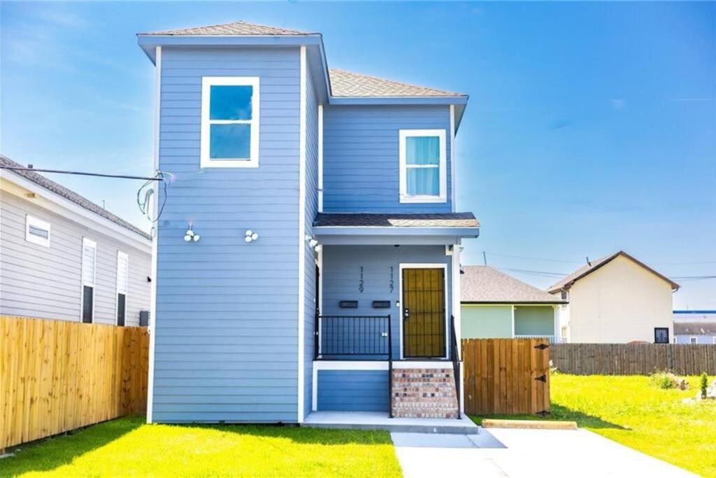 Modern City Nola Apartment Near Super Dome with Parking - Bed and Breakfast New Orleans