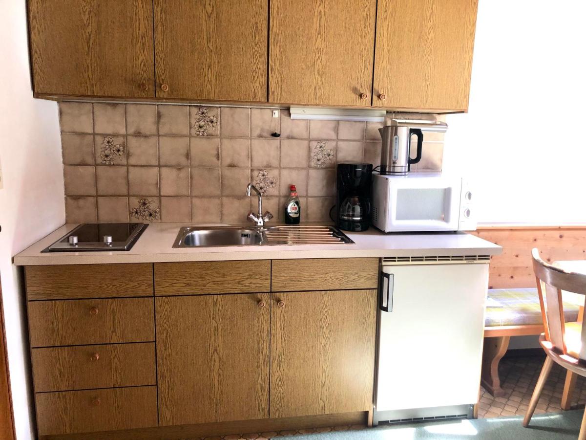 Two-Bedroom Apartment with Shower 