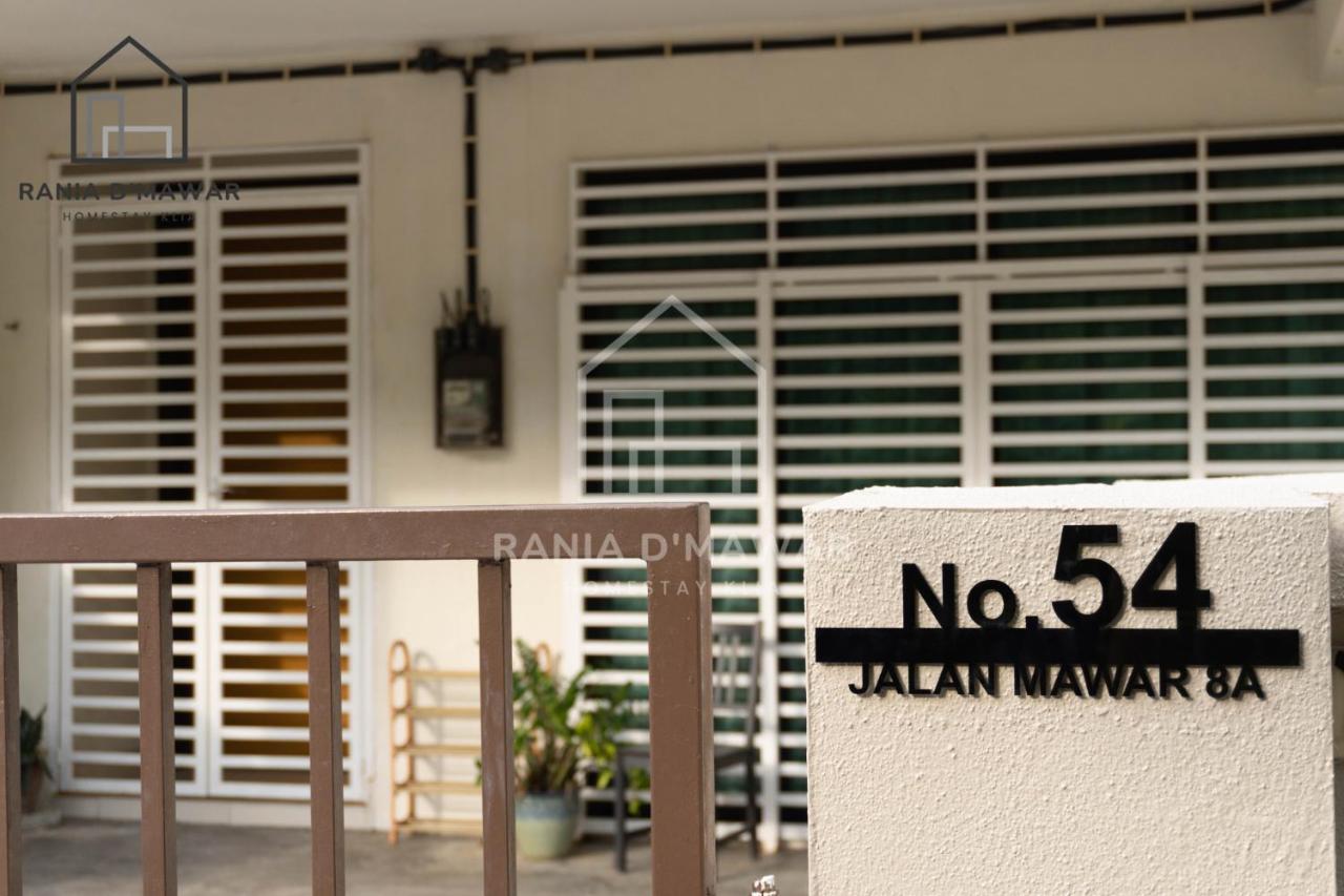 Rania Homestay near KLIA Nilai - 3 King 2 Queen - 4-Bedroom Entire House - Chambres d'hôtes Sepang