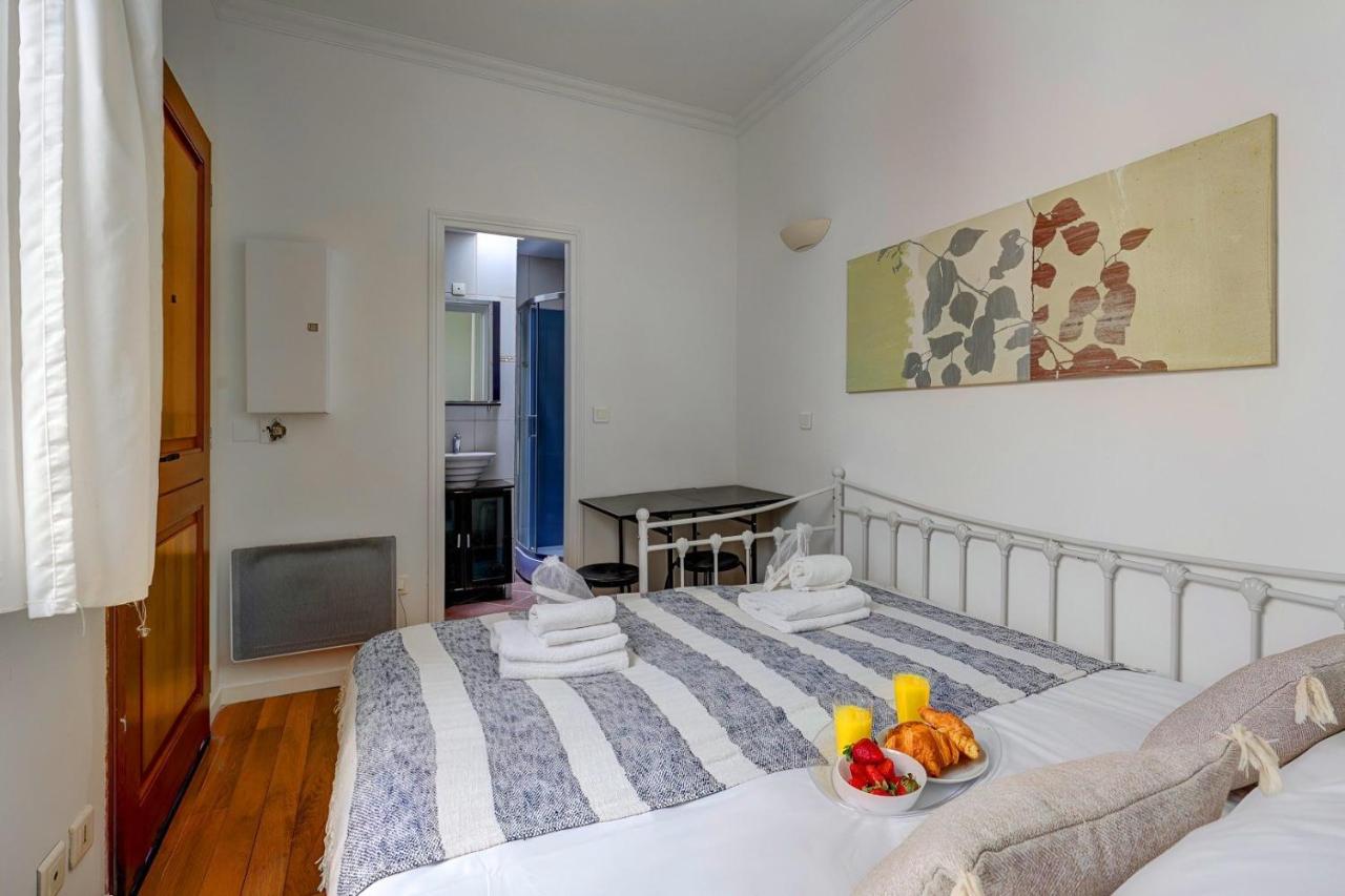 Bluestay 205 - Charmant Studio à Paris - Bed and Breakfast Parijs