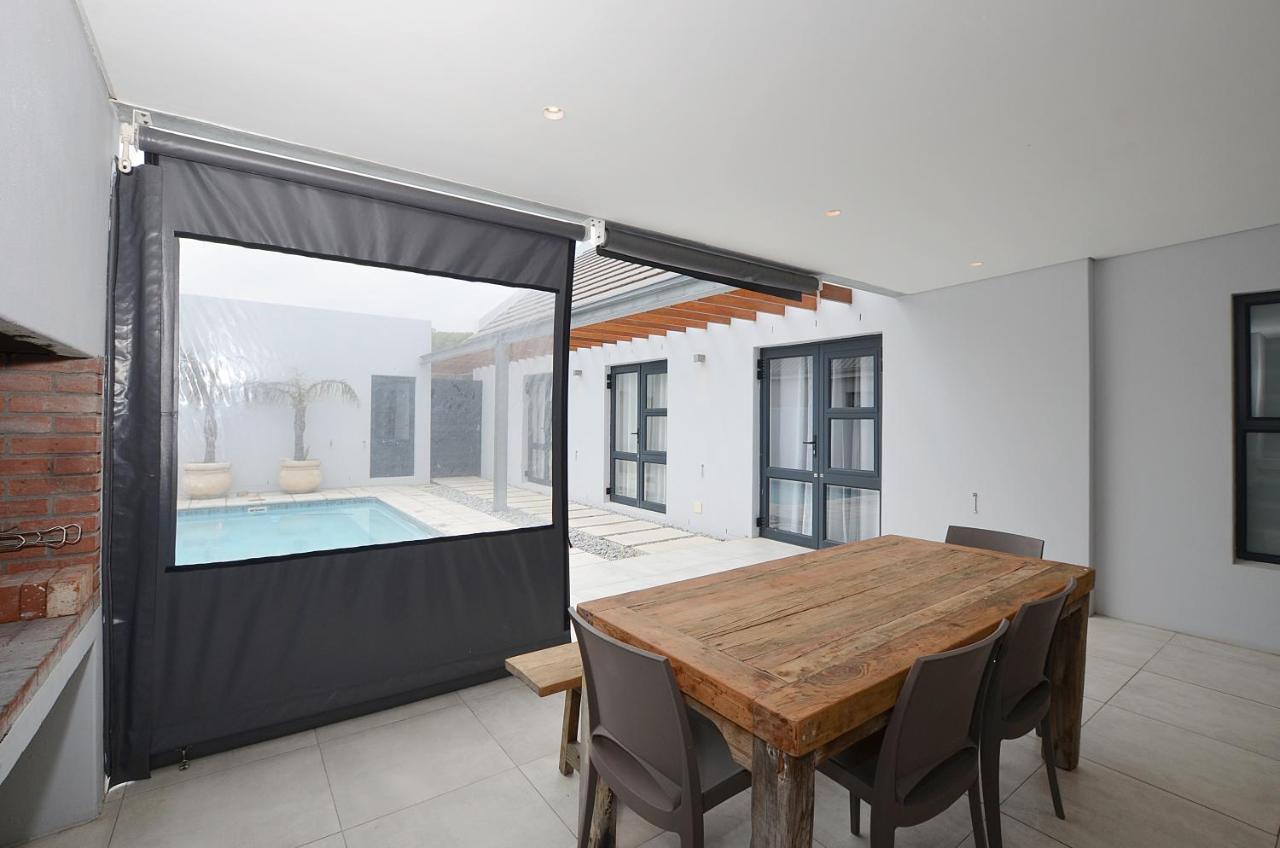 Above Board - B&B Yzerfontein