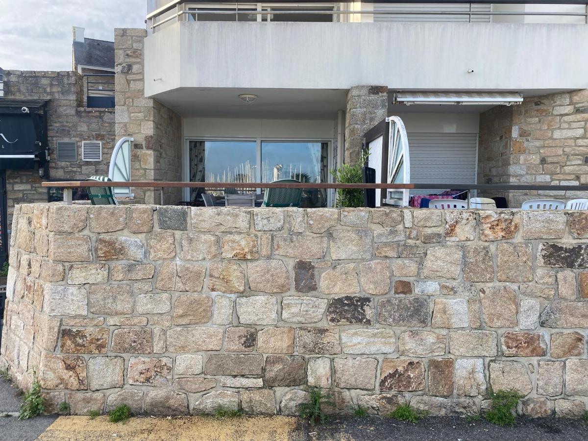 Appartement 3 pièces de 52 m2 face au port du Crouesty avec terrasse de 18 m2 parking privé et wifi gratuit - Ferienwohnung