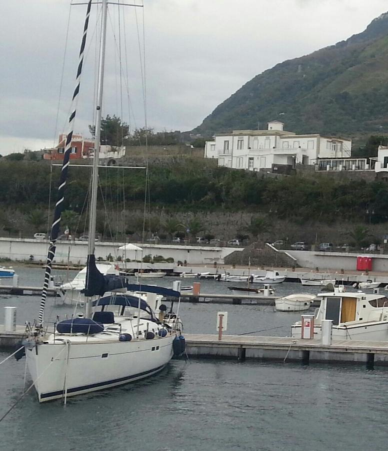 Relais Villa Raffaele by Emilia - B&B Ischia