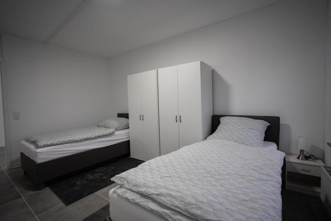 Frühlings Apartments GL21 - Ferienwohnung Bergisch Gladbach