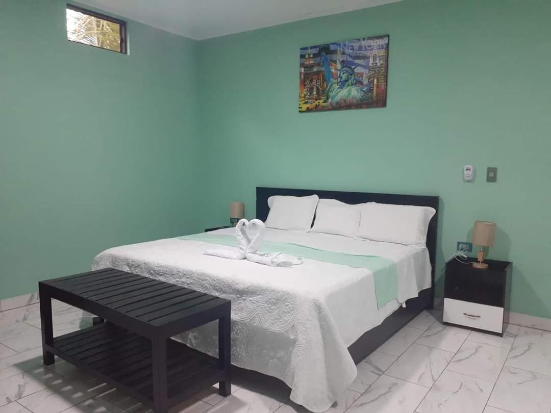 Standard Queen Room