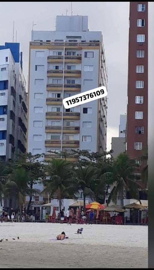 Apartamento mobiliado prédio frente ao mar - Bed and Breakfast