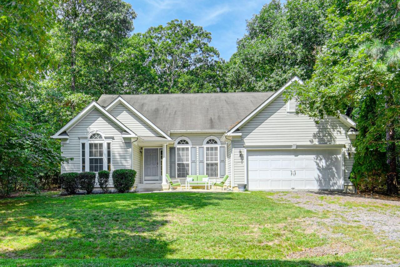 Dog-Friendly Family Retreat Near Chincoteague Bay! - Ferienwohnung