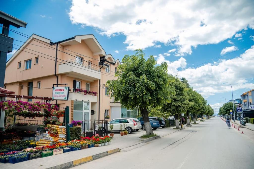 Grand Cozy Apt Close to the Beach - B&B Struga