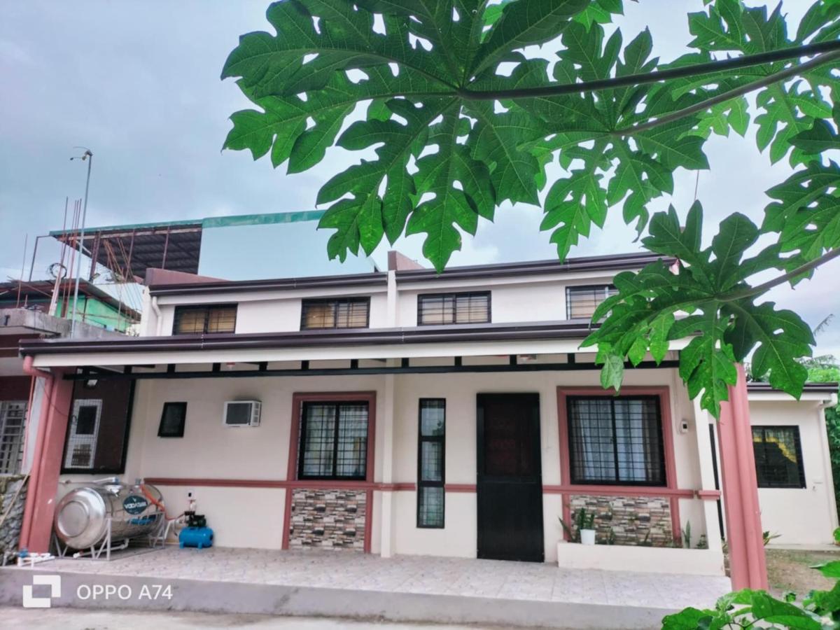 Green Glory Staycation in Amadeo - Bed and Breakfast