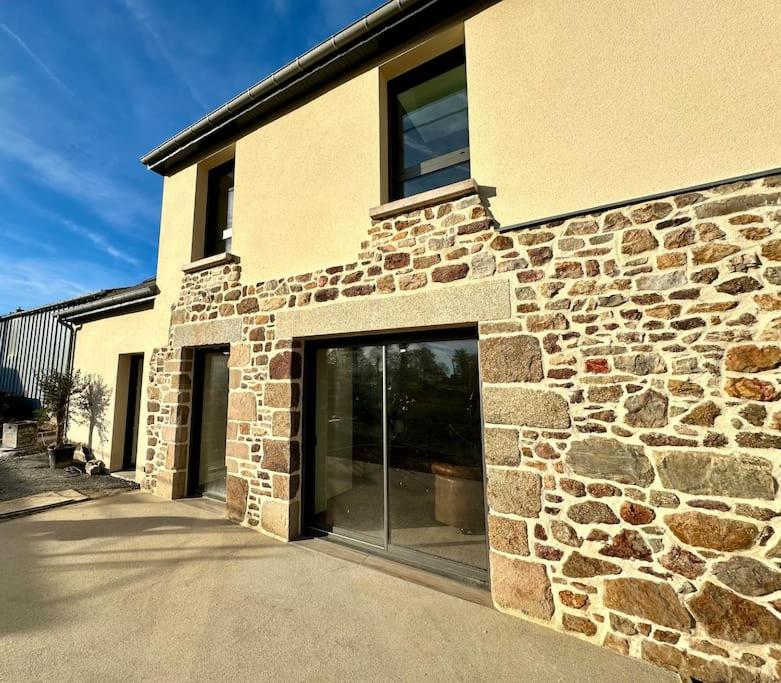 Entre Rennes et St Malo, grande maison lumineuse Chez Mathilde - B&B