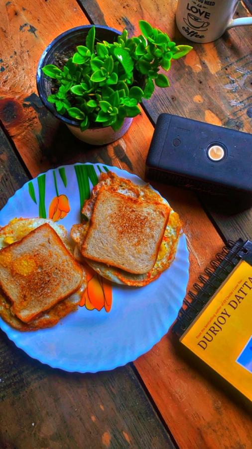 Canvas and Coffee - B&B Kasol