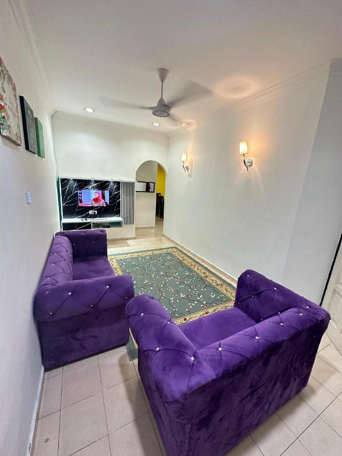 Homestay Pusat Bandar Kangar - B&B Kangar