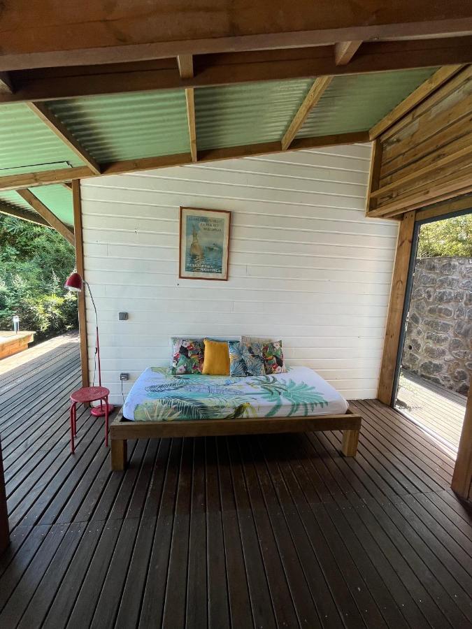 Cottage chaleureux avec vue mer et piscine - Ferienwohnung