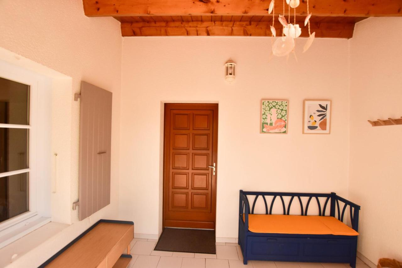 Villa 12 pers - grand jardin - 8 min à pied de la plage - idéal pour détente ou remote-working - Chambres d'hôtes Saint-Martin-de-Ré