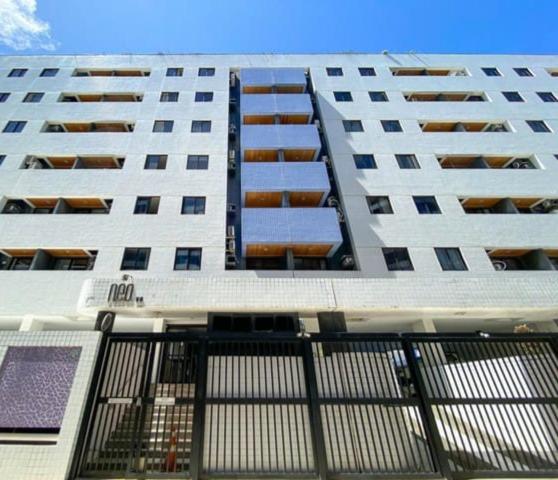 NA BEIRA MAR DE PAJUCARA- EDIF NEO- APARTAMENTO QUARTO E SALA - POSSUI VARANDA- VISTA LATERAL DO MAR-RUA JULIO PLECH FILHO 60 ESQUINA COM AVENIDA DOUTOR ANTONIO GOUVEIA - CONSUMO ELETRICO É PAGO No CKECK-OUT - 1 KWH É 1,35 REIAS - TEM TELA DE PROTEÇÃO - B&B