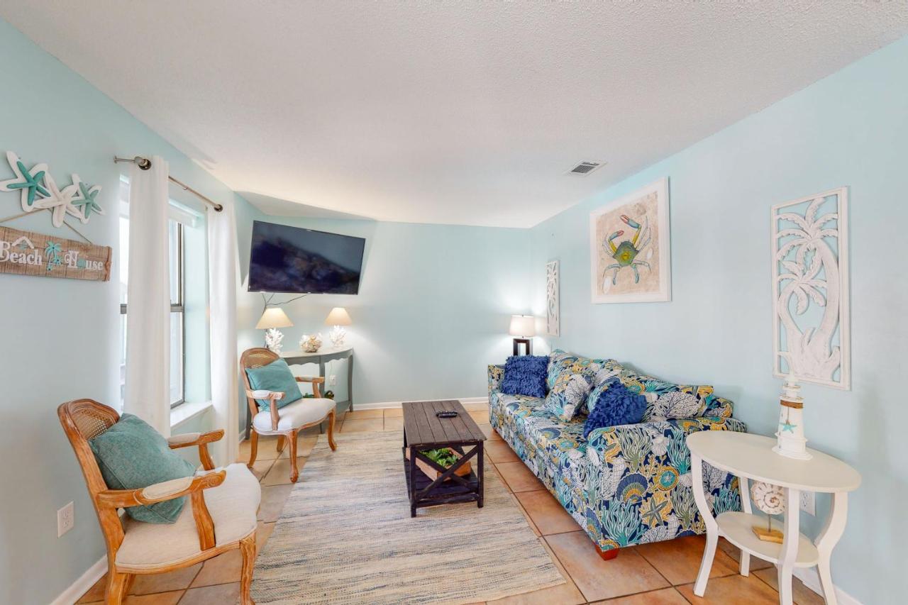 Ocean Reef 402 - B&B