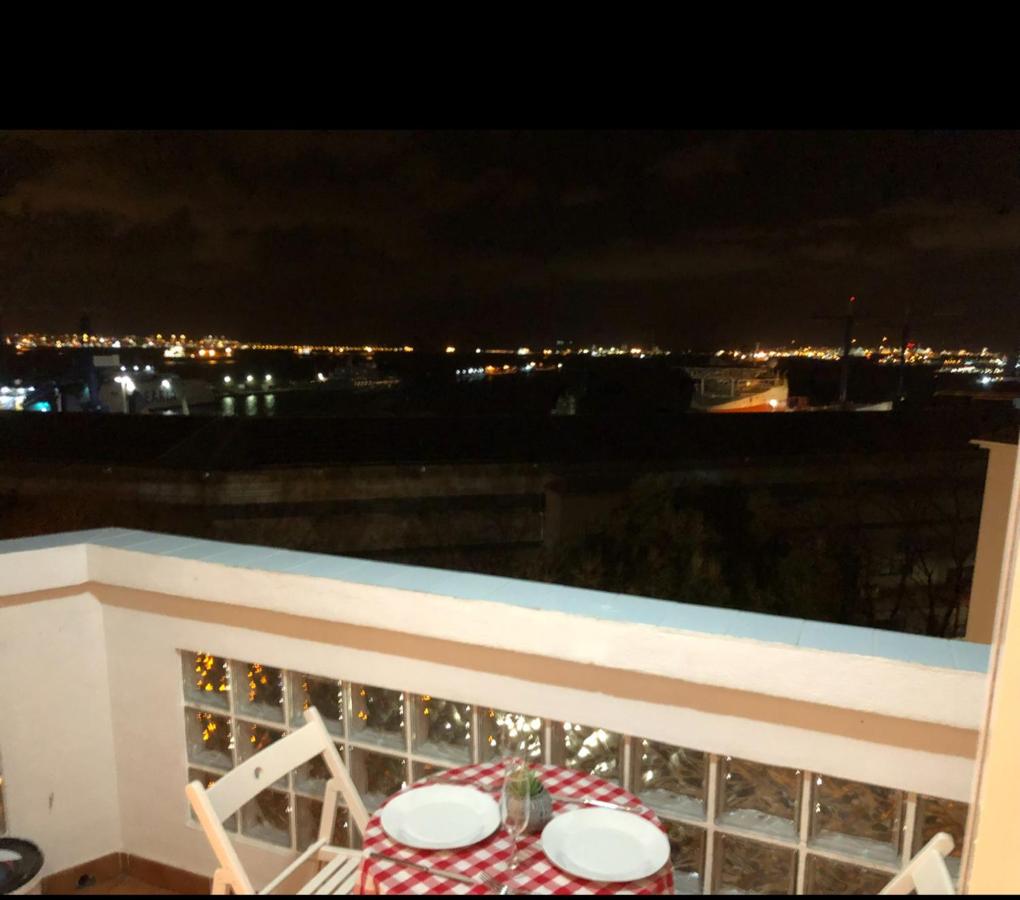 Gibraltar Straights View - B&B