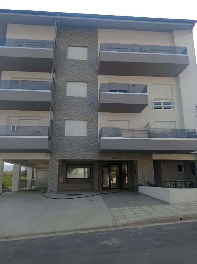 AK Apartments Ioa - B&B Ioánina