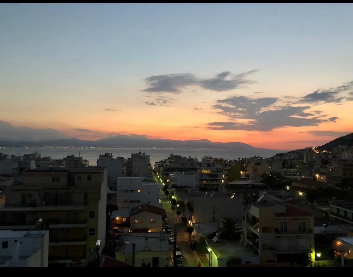 Sea View Maisonette Loutraki - B&B