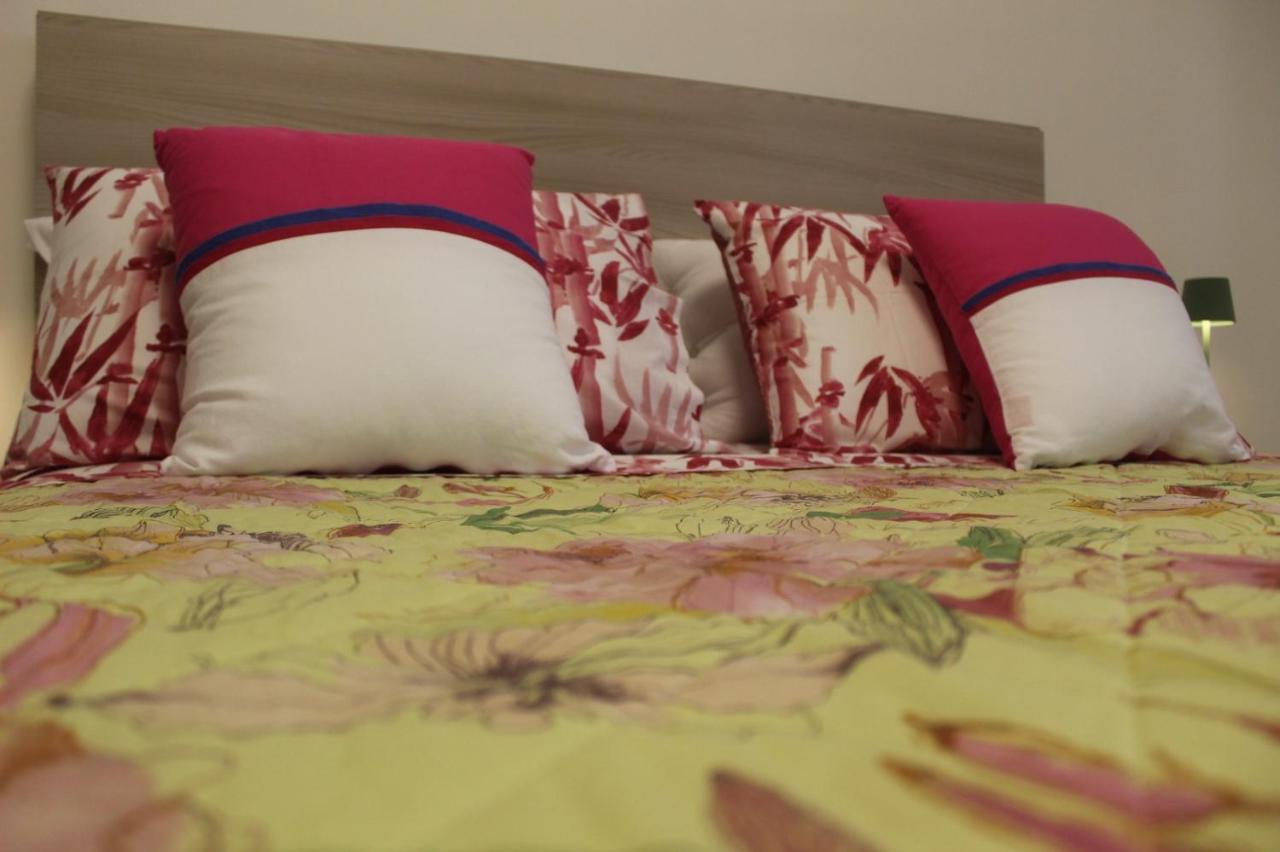 Deluxe Room (2 Adults + 1 Child)